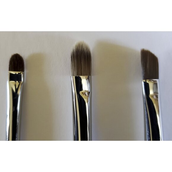 Set of 3 Chanel Makeup Brushes - velvet brush sleeves, drawstring bag - Picture 10 of 14